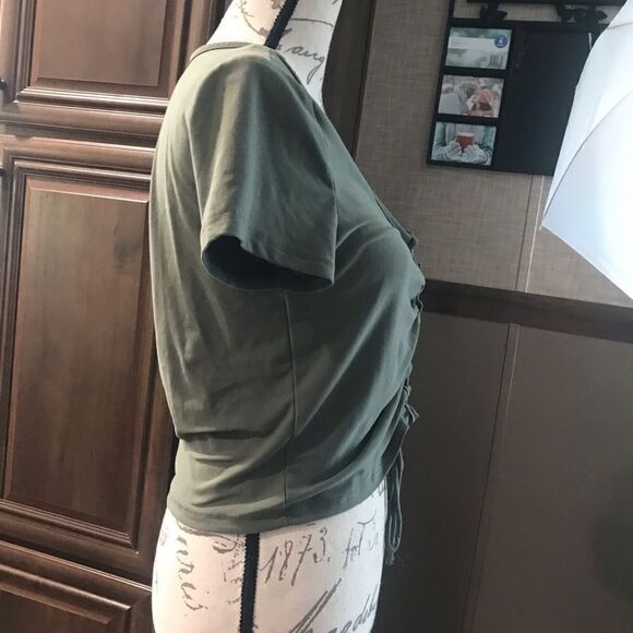 no boundaries size large green scrunched crop top - Picture 6 of 13